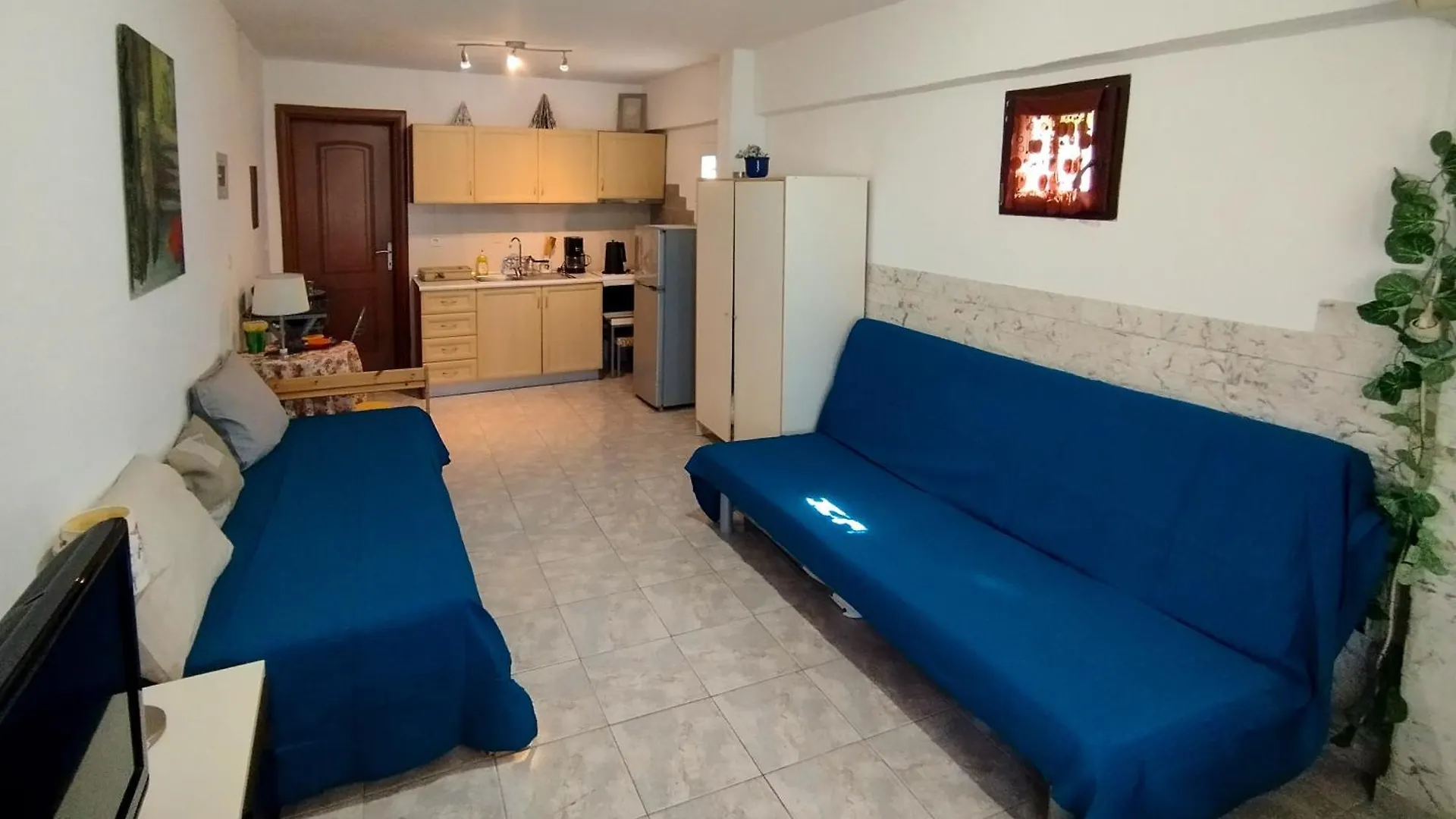 Nefia Apartamento Néoi Epivátai